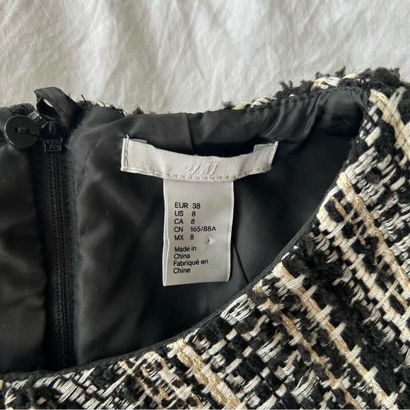 Mini Tweed Short Sleeves Black/White/Gold Cocktail Dress H&M - Picture 7 of 7